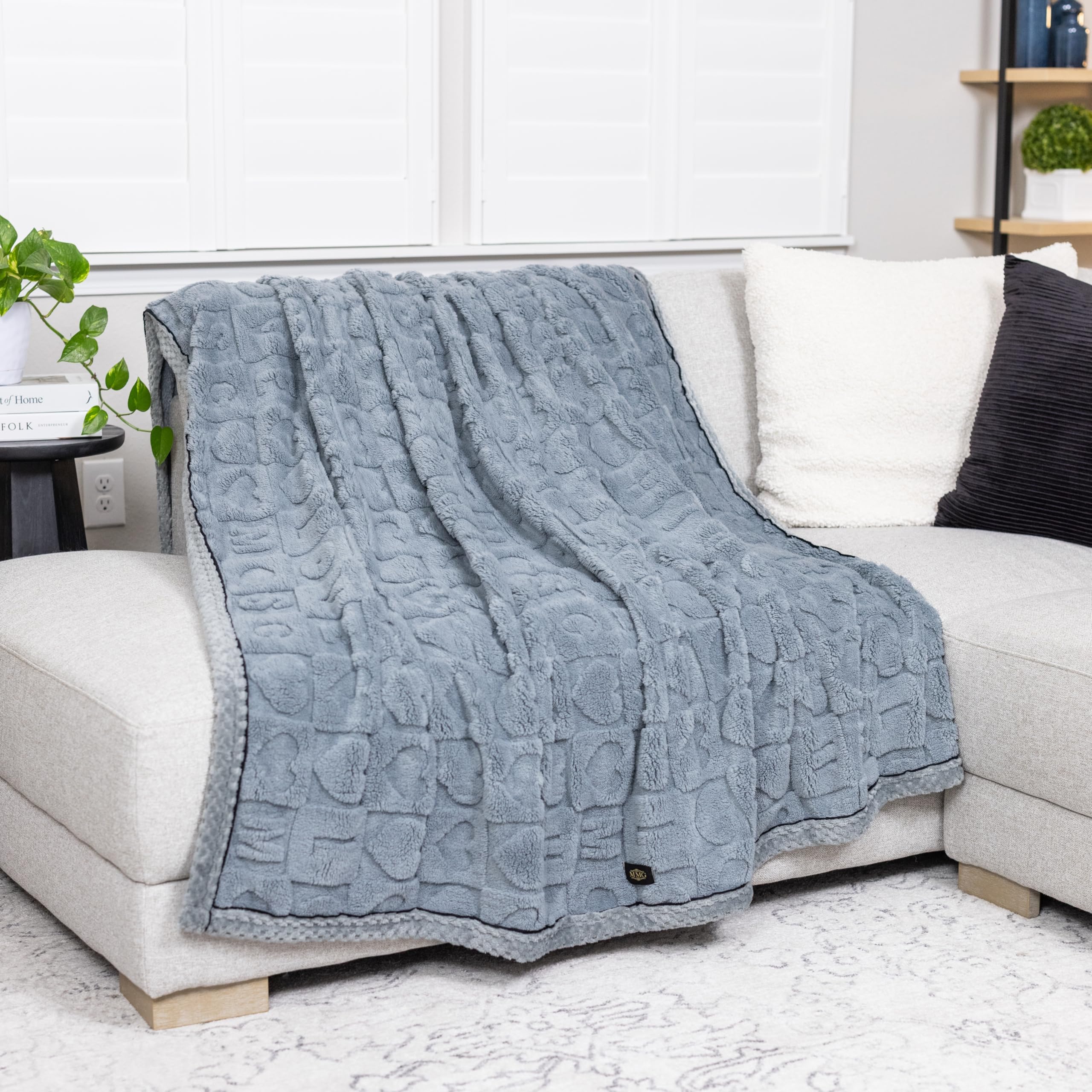 MYMODAGLAM Cream Beige Double-Sided Sherpa-Knit Blanket – Oversized 60x80, Plush Heart Pattern, Gift Bag Included