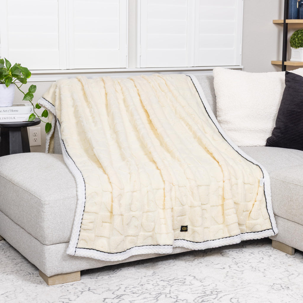 MYMODAGLAM Cream Beige Double-Sided Sherpa-Knit Blanket – Oversized 60x80, Plush Heart Pattern, Gift Bag Included