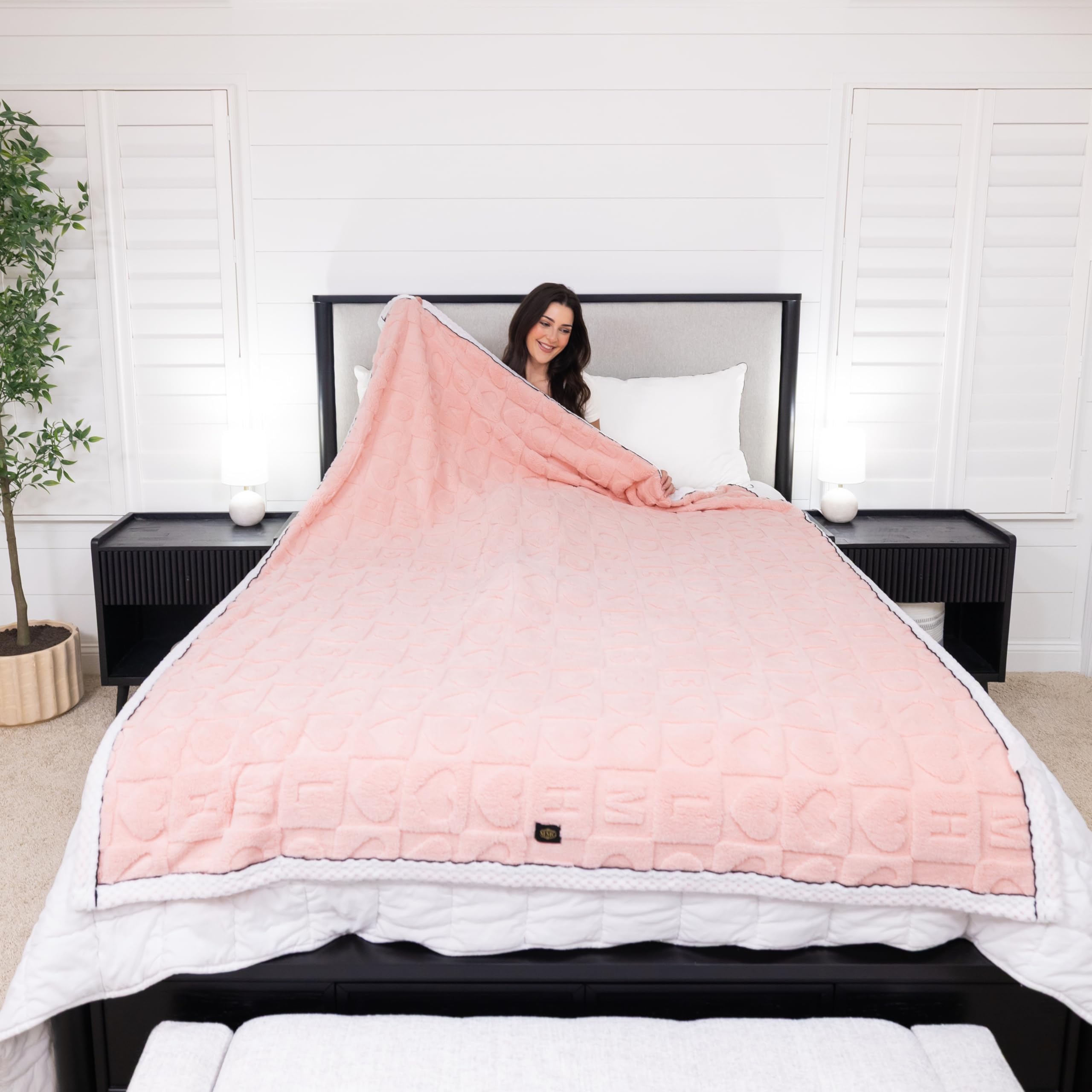 MYMODAGLAM Cream Beige Double-Sided Sherpa-Knit Blanket – Oversized 60x80, Plush Heart Pattern, Gift Bag Included