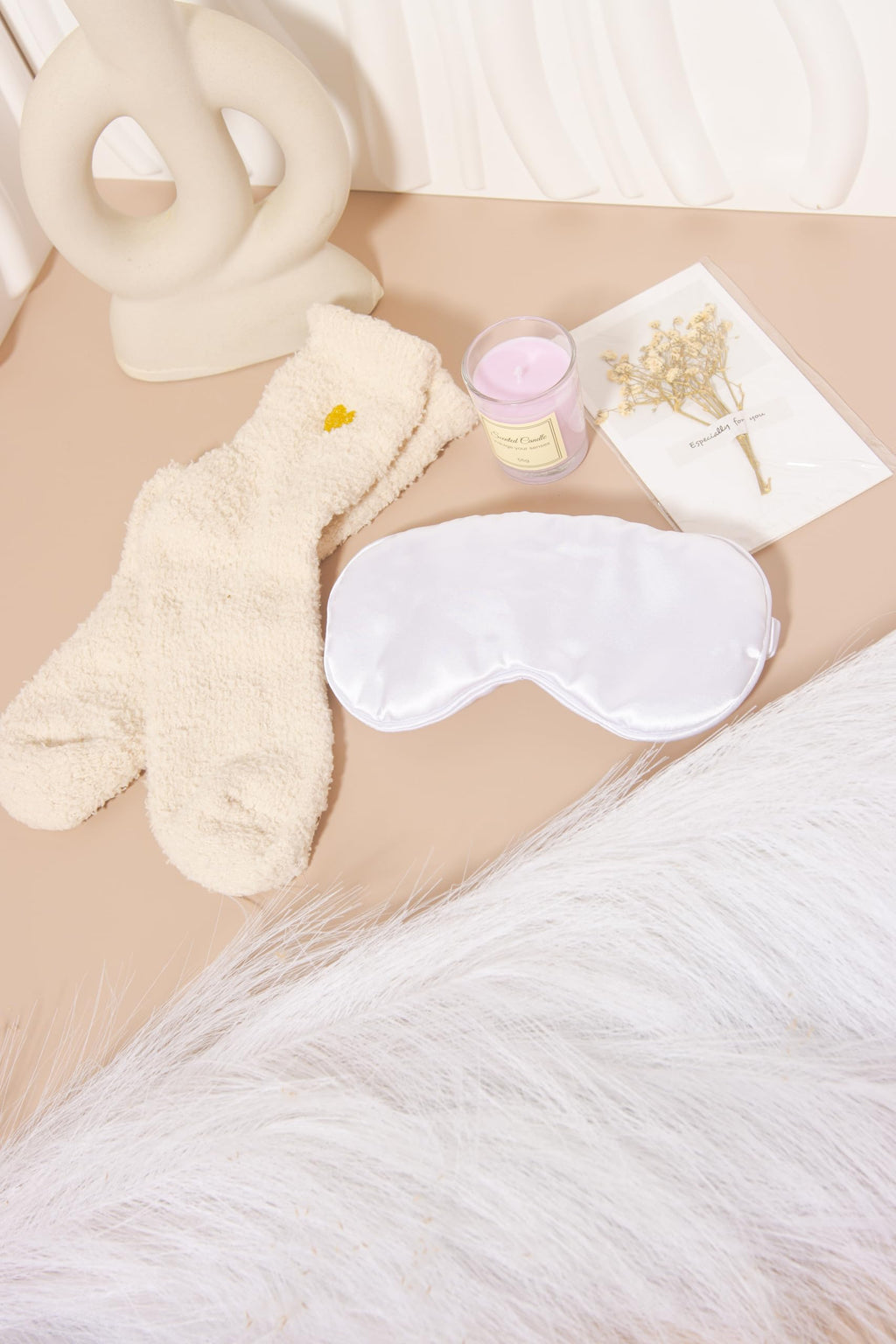 Spa Gift Set for Women – Self Care Gift Basket with Candle, Cozy Socks & Silk Eye Mask – Birthday/Mothers Day Gifts for Women, Stress Relief, Relaxation Gifts for Her, Mom, Wife